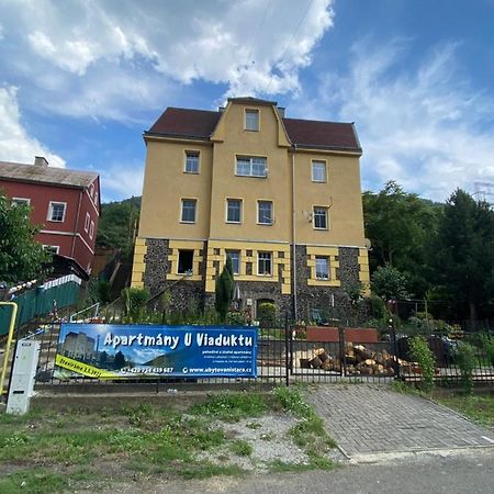 Apartmany U Viaduktu 46 Ústí nad Labem Екстериор снимка